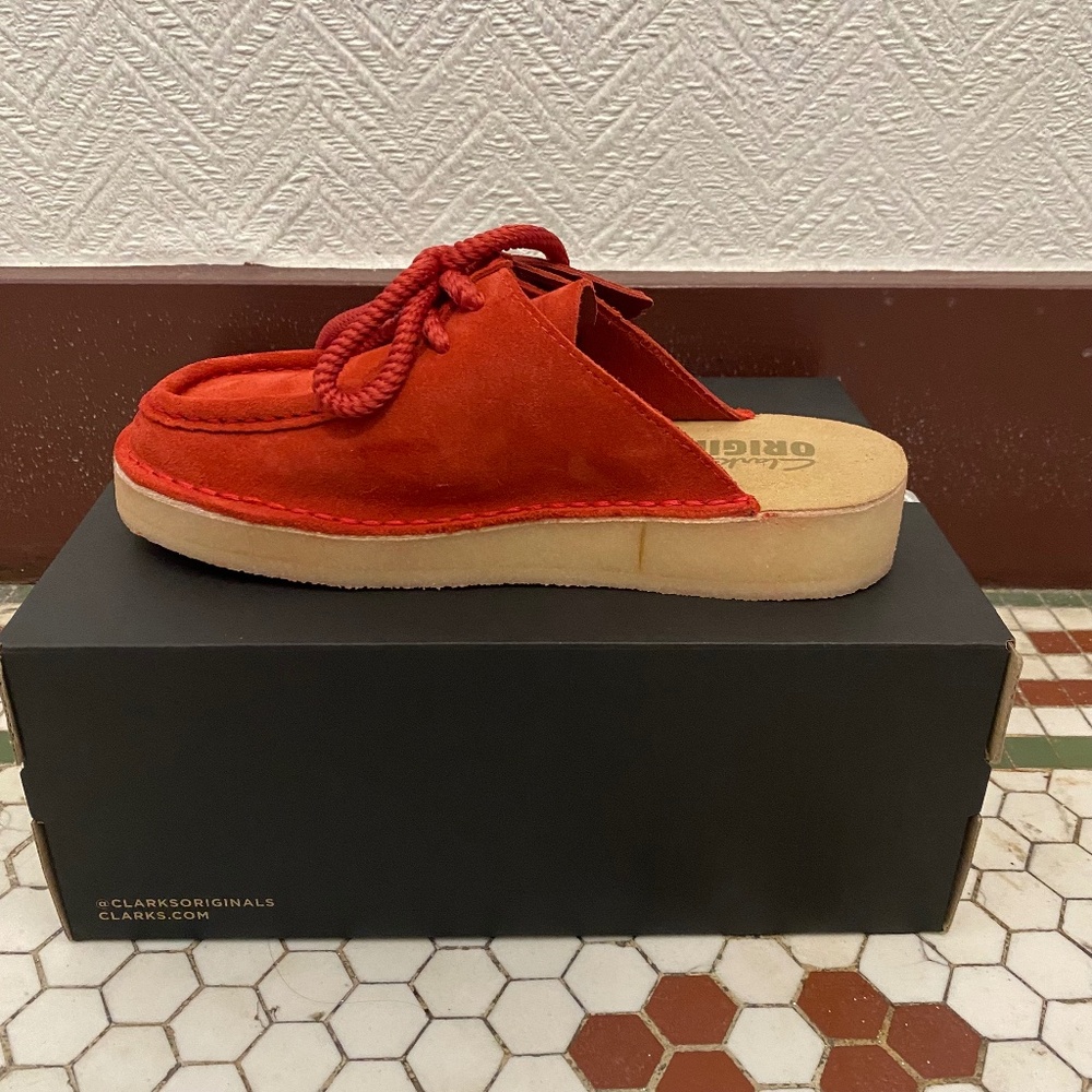 New in Box: Clarks Women's Desert Mule
